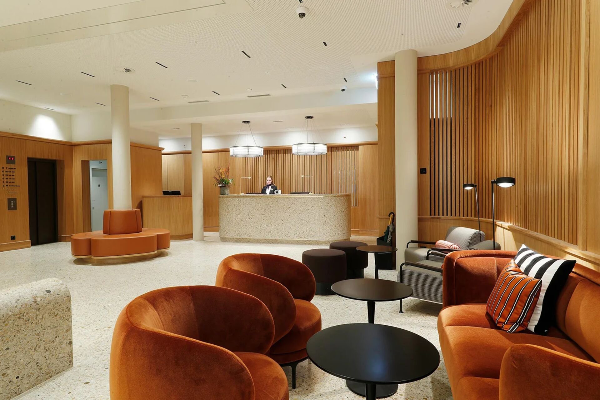 Header Image - Hotelreceptionist / Hotelreceptionistin